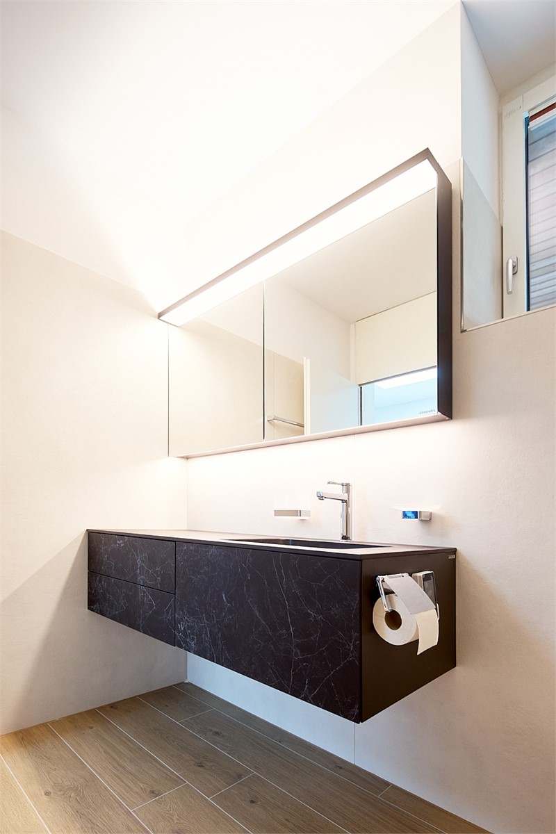 Weißer Fußschalter H038090 – Eleganter Taster Zum Ein- Und Ausschalten Von Lichtern, Komfortabel & Stilvoll Für Jedes Zimmer